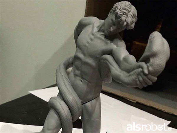 3D打印的雕塑，精细度还是比较高的